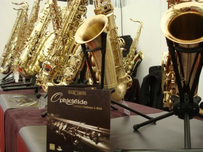 Ophicl�ide_Magasin_musique_Mulhouse_Sax_City_Exposition_saxophone