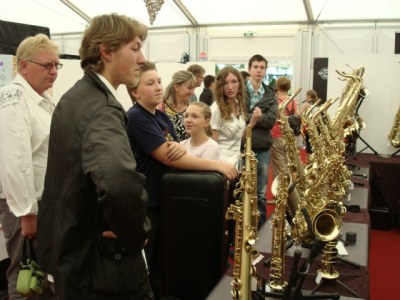 Ophicl�ide_Magasin_musique_Mulhouse_Sax_City_Exposition_saxophone
