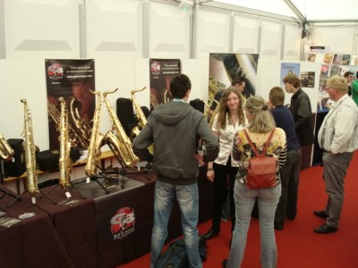 Ophicl�ide_Magasin_musique_Mulhouse_Sax_City_Exposition_saxophone