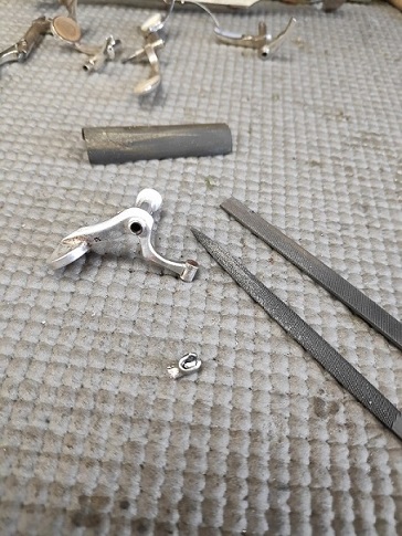 Ophicl�ide Atelier r�paration instruments � vent Fabricatiopn cl� Cor de basset Op�ra la Scala Milan