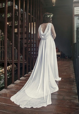 Ophicl�ide Showroom Exposition Cr�ations Couture Lace & Grace